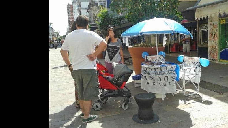 Jornada de promoción de salud en la Peatonal