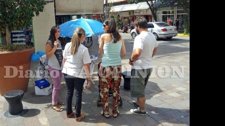 El Servicio de Tocoginecología sale a la Peatonal