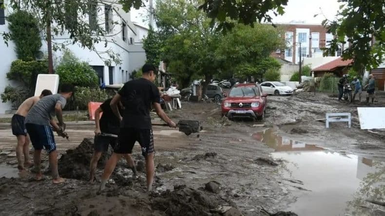 Rumbo a Bahía Blanca: partirá este viernes el camión con donaciones y voluntarias