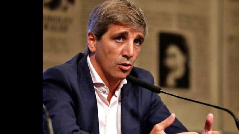 El Congreso oficializó la convocatoria a Caputo para el 4 de abril