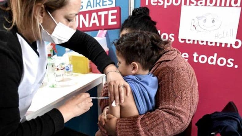 Vizzotti dialogará con pediatras para promover la vacunación en niños