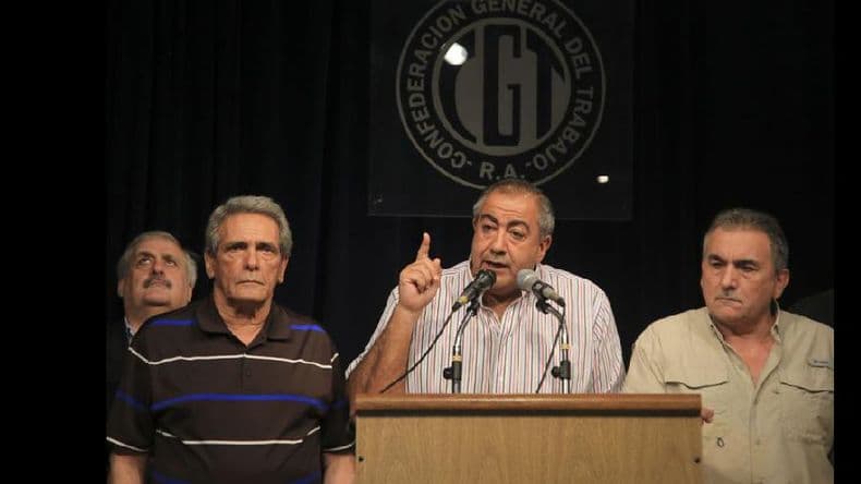 Acuña anunció un paro general si se aprueba la reforma previsional