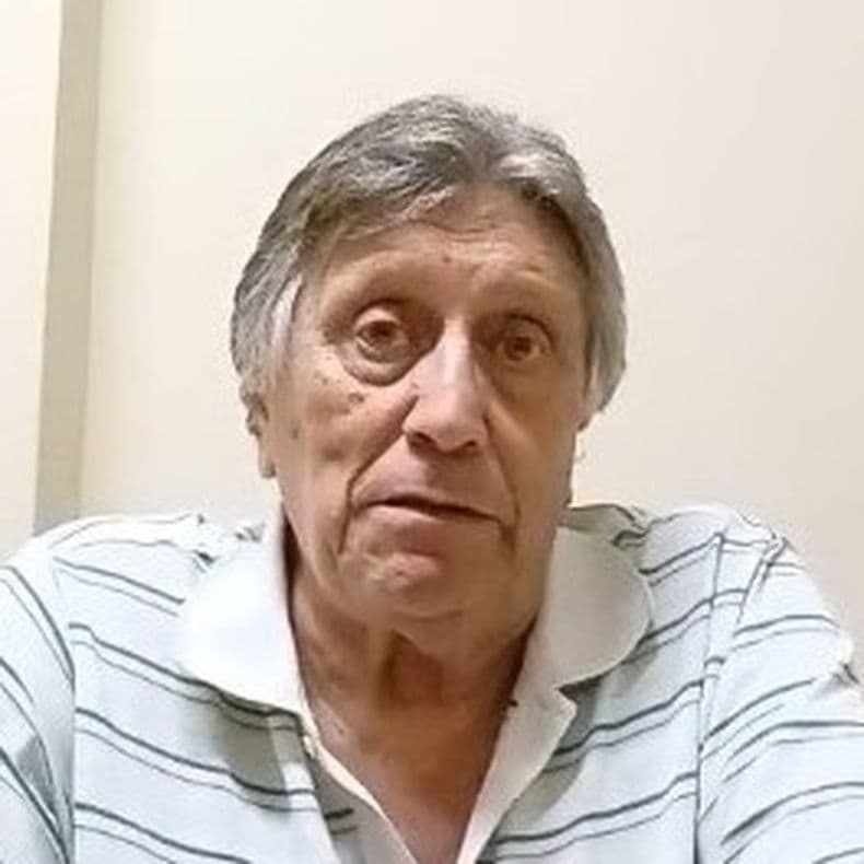 Vuelco en la autopista: "Coco" Bello busca a los camioneros que lo salvaron tras horas atrapado en el auto