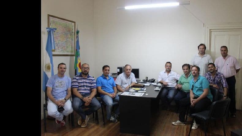 Referentes de la Cámara de Comercio se reunieron con Carlos Genoud