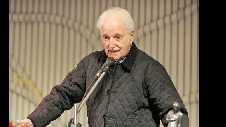Falleció el dramaturgo Carlos Gorostiza, ícono del teatro argentino