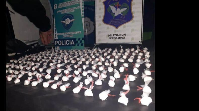 El Socorro: aprehendieron a dos sujetos acusados de comercializar cocaína