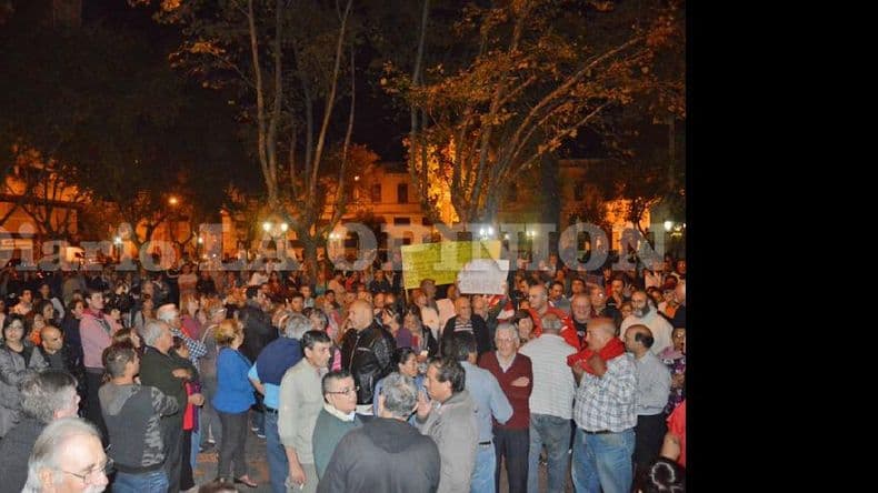Factura de luz: nueva manifestación y primeras respuestas concretas