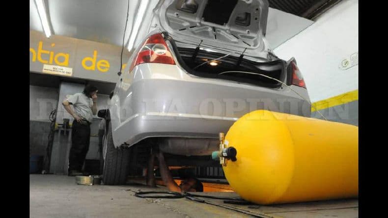 Por el aumento de las naftas se instalan más equipos de GNC