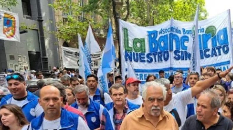 Transporte, bancos y más: todas las actividades que se verán afectadas por el paro de la CGT
