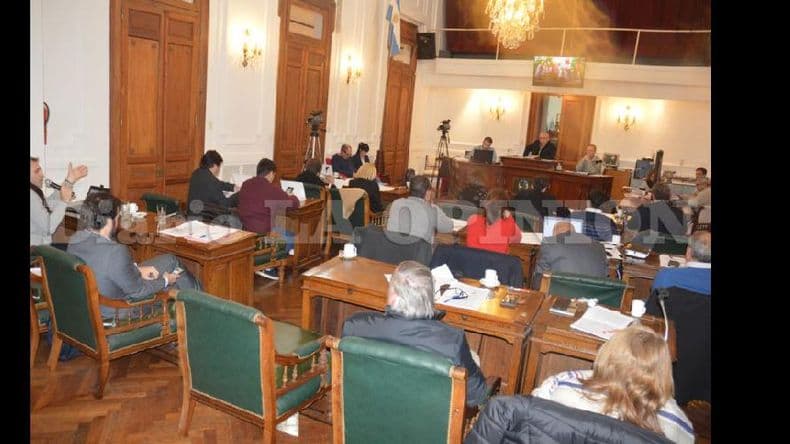 Larga sesión del Concejo, con muchas propuestas pero pocos debates