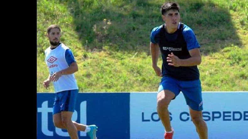 Salamanca de España anunció el fichaje del delantero pergaminense Cristian Duma