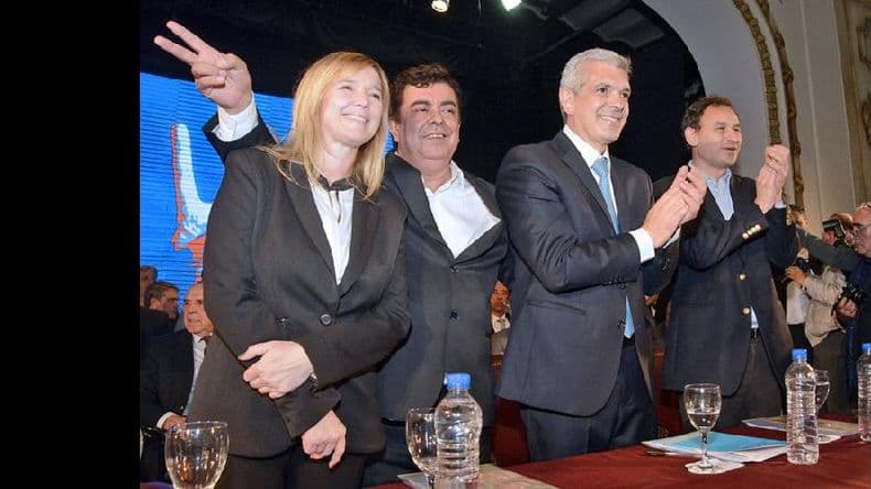 Domínguez y Espinoza cerraron su campaña en la ciudad de La Plata