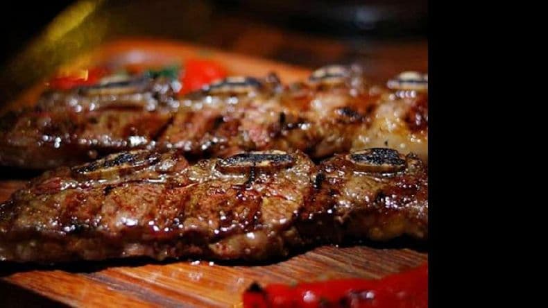 Asado de tira: de ser carne de desecho al corte más popular