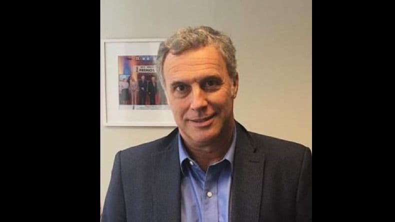 Un geólogo platense recibió la primera aplicación del ensayo de la vacuna de Pfizer