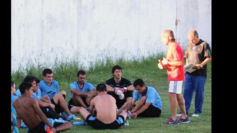 Juventud se concentra en el duro desafío ante Sarmiento