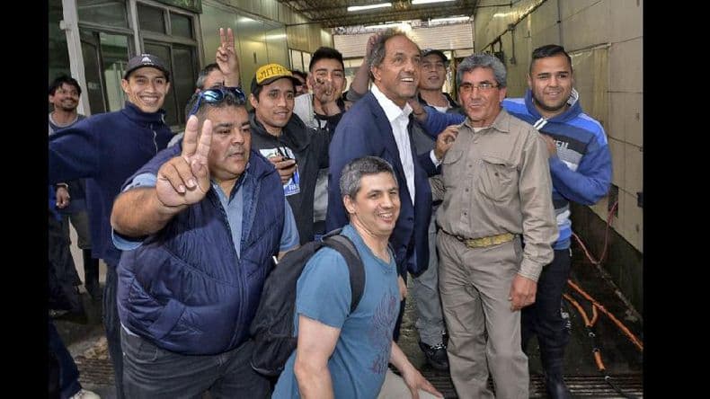 Scioli recibió el apoyo de la CGT de Caló