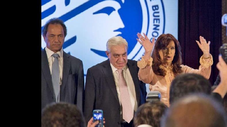 Cristina Kirchner rechazó devaluar y pidió defender al mercado interno