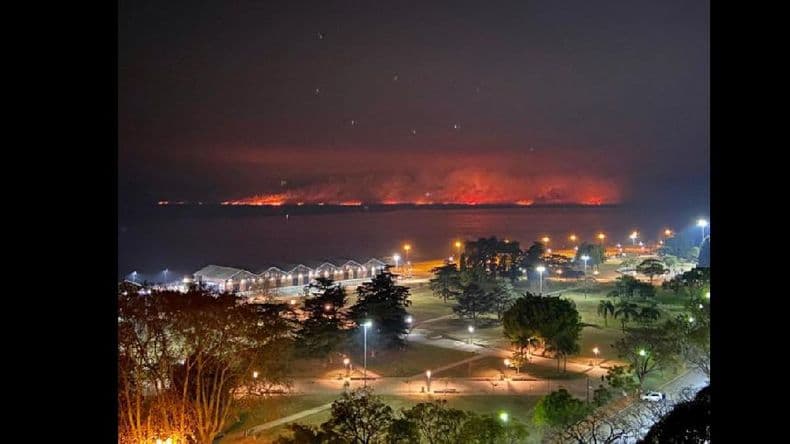 El olor y el humo que se percibe en Pergamino es por incendios en el Delta