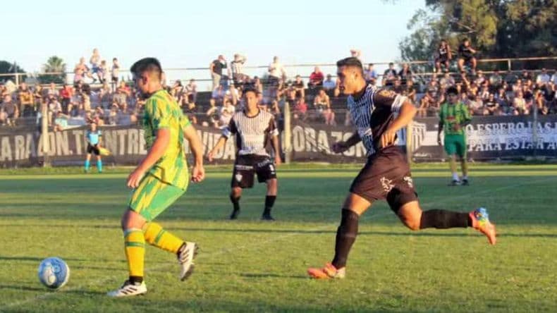Con los partidos de ida de los cuartos de final se terminó el año para el Regional