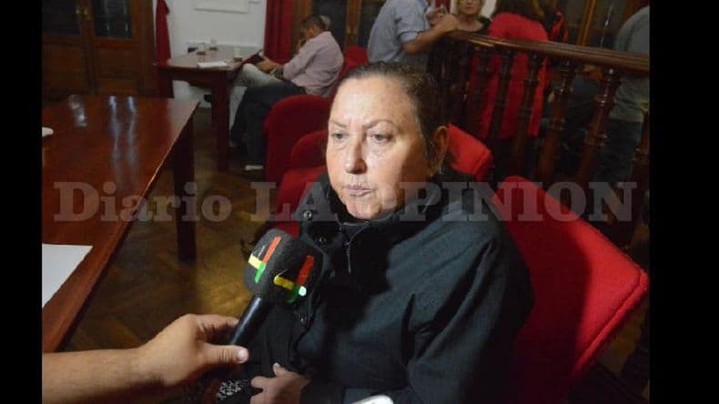 La doctora Enria presenció la sesión y acompañó al personal del Maiztegui