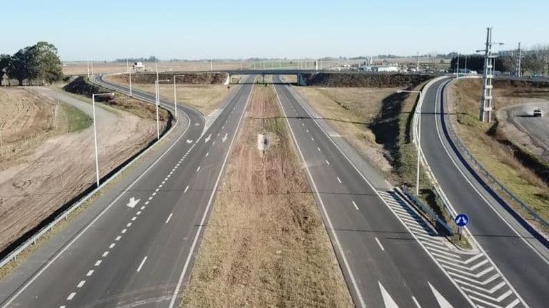 Accesos a la autopista "a oscuras": por enésima vez robaron transformadores, cables y tableros