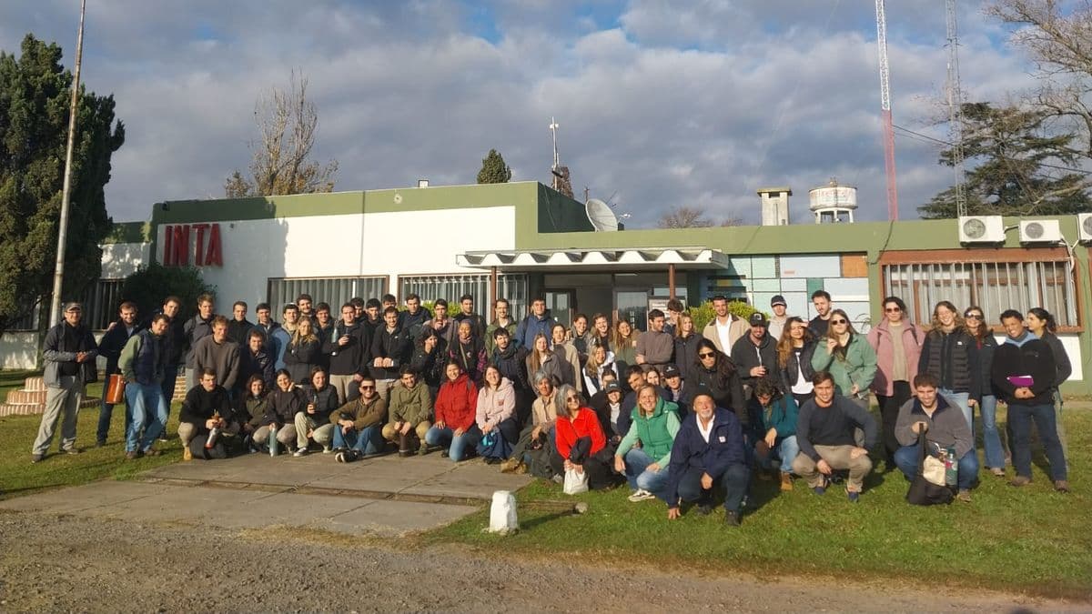 INTA San Pedro reunió a 400 estudiantes universitarios en una nueva Vidriera Tecnológica