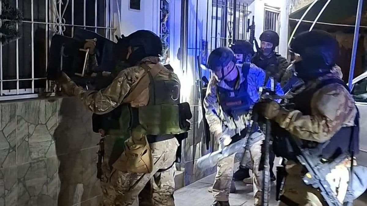 Un convicto lideraba la distribución de drogas desde la cárcel de Marcos Paz y con complicidad de una Policía