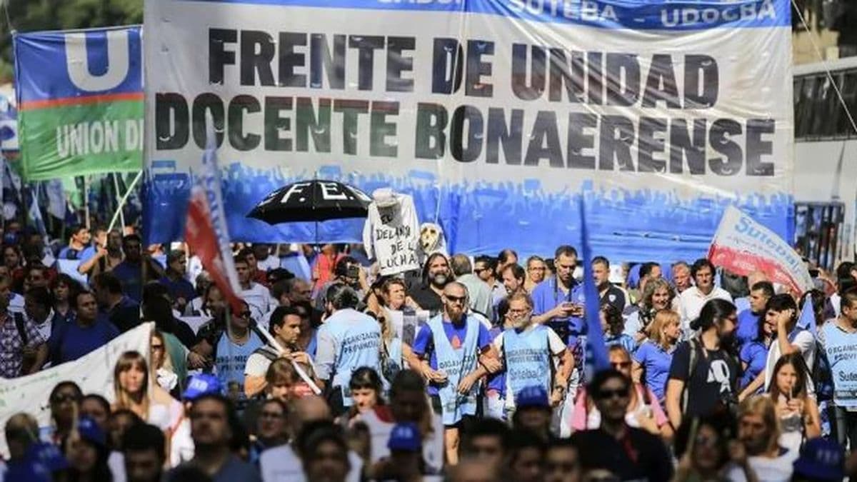 Sin acuerdo en la Provincia: docentes y empleados estatales rechazaron de plano la oferta salarial