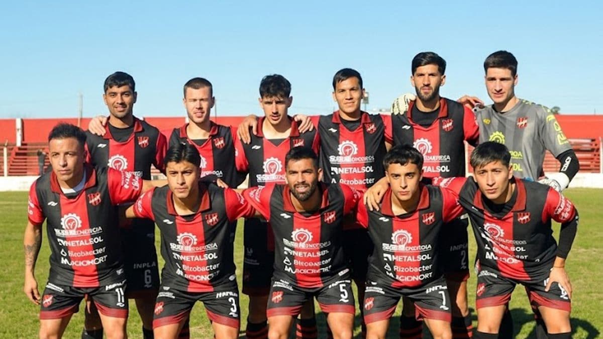Douglas rompió el maleficio: volvió al triunfo con goleada incluida