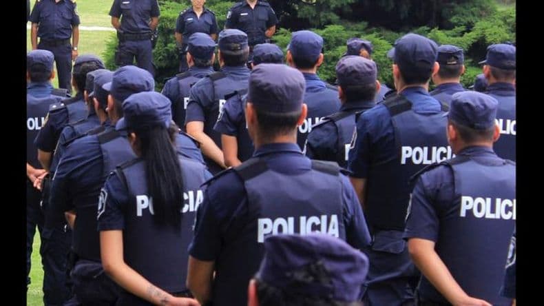 En una semana inscribieron alrededor de 70 aspirantes para la Escuela de Policías