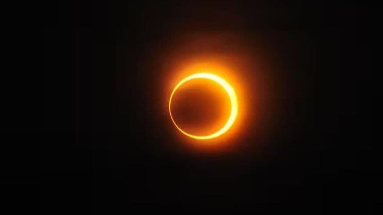 Un eclipse parcial de sol se podrá observar en la plaza Astronómica del Parque Belgrano