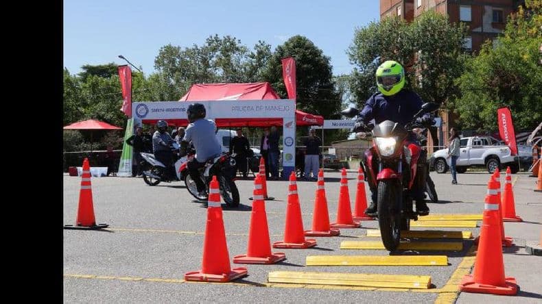 Licencias de conducir para motos: se vienen nuevas normativas