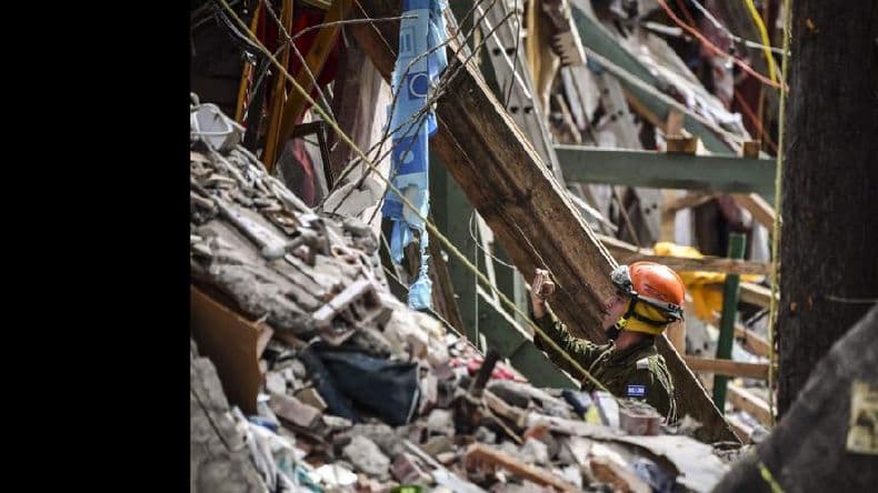 Se reanudan los rescates en Ciudad de México tras un nuevo sismo