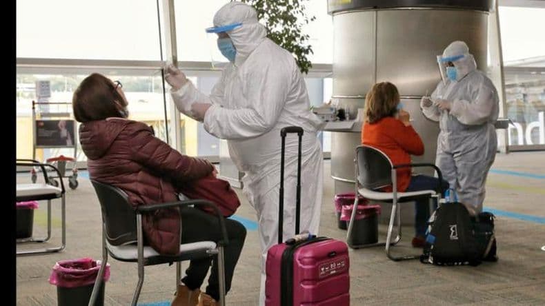 Detectan la variante Delta en dos nuevos viajeros que ingresaron al país