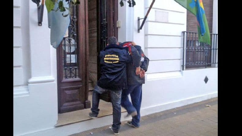 Detuvieron a un menor que robó en una vivienda y tras una persecución escapó