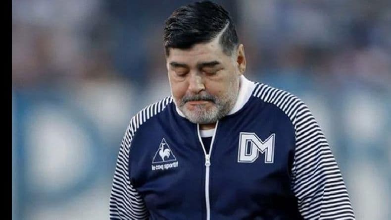 El juez autorizó a los fiscales a abrir los celulares de Maradona
