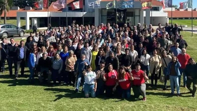 Cónclave seccional de la UCR en Salto