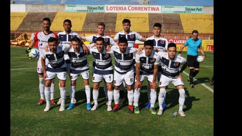 Con el margen de error cada vez menor, Douglas recibe a un Juventud Unida en alza