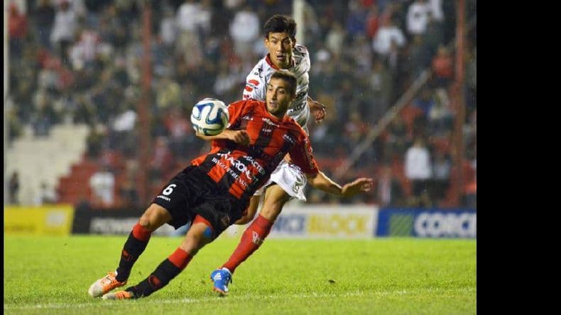 En Douglas reina la satisfacción y la expectativa en la pelea por el ascenso
