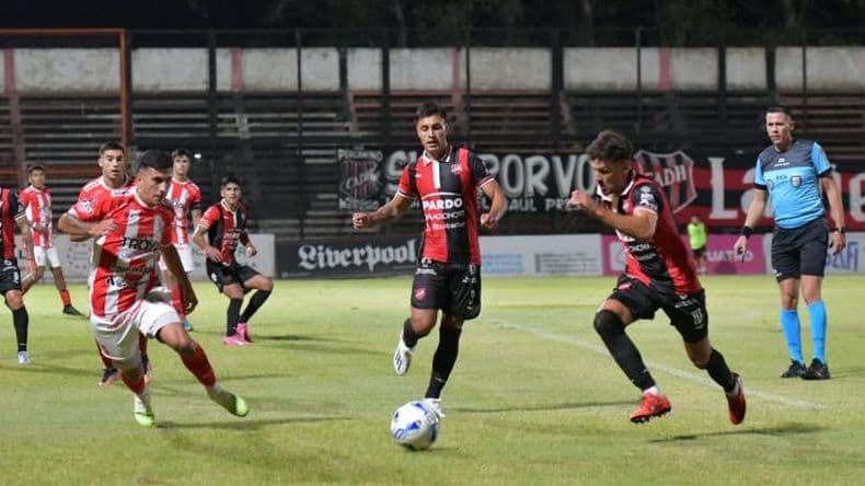 Douglas Haig empató en el inicio del Torneo Federal A