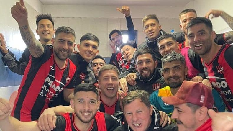 Douglas no detiene su andar arrollador y sigue estirando la diferencia