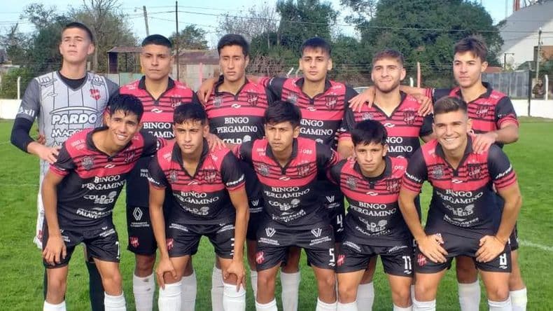 Fútbol local: Douglas Haig venció a Gimnasia y acortó la distancia con el puntero