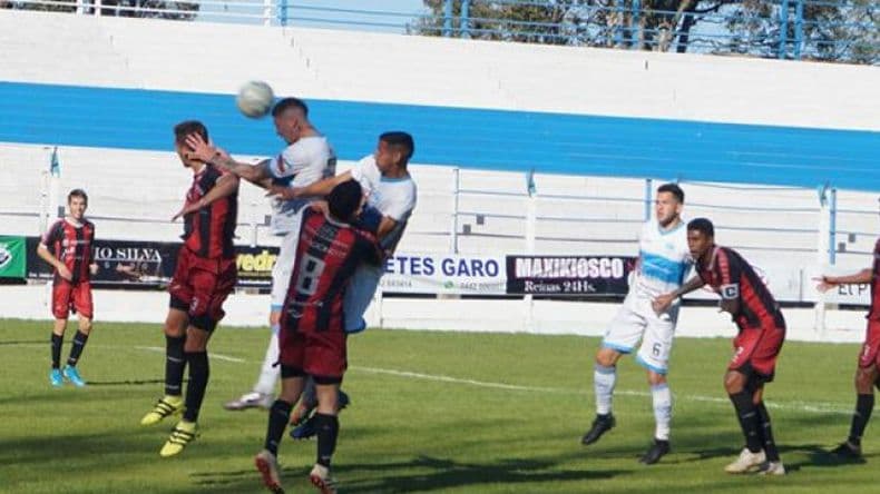 Douglas perdió en "Concepción" y se hunde en la tabla de posiciones