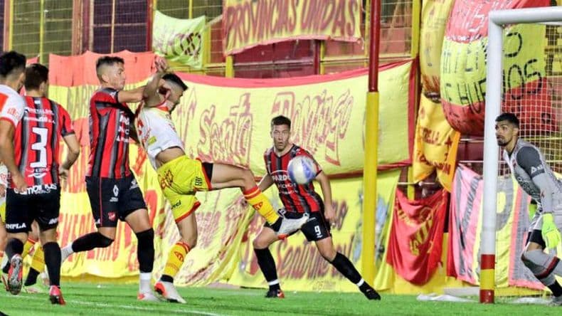 Derrota de Douglas en su visita a Sarmiento de Resistencia