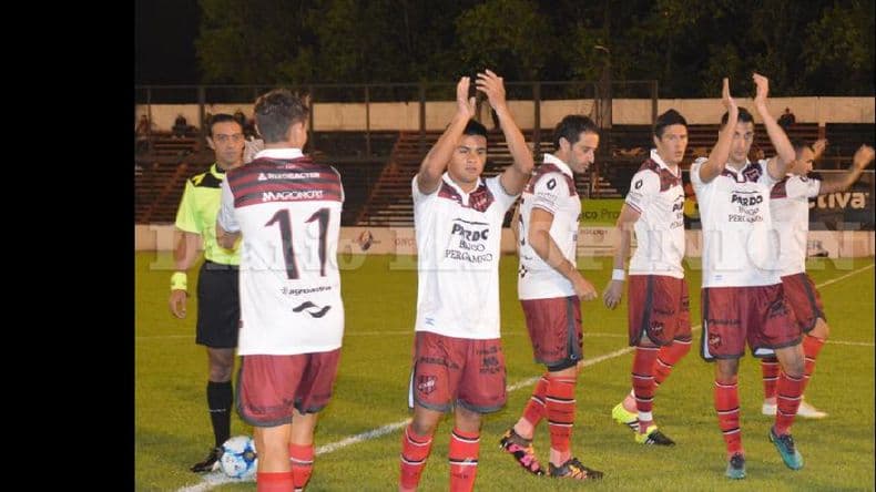 Douglas se presenta en San Francisco buscando ratificar su andar victorioso