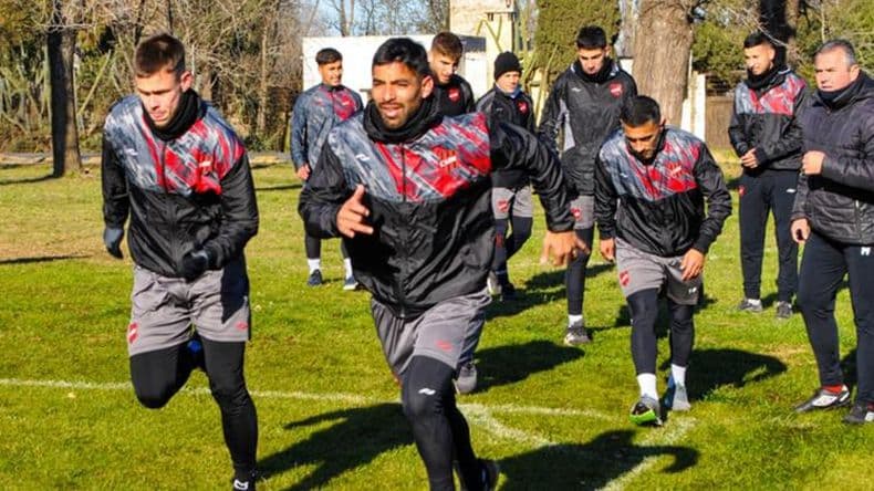 Douglas buscará el domingo cerrar la Primera Fase con un triunfo ante Sportivo Las Parejas