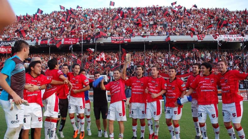 Día del Hincha de Douglas Haig: el 6 de mayo, una fecha para siempre roja y negra