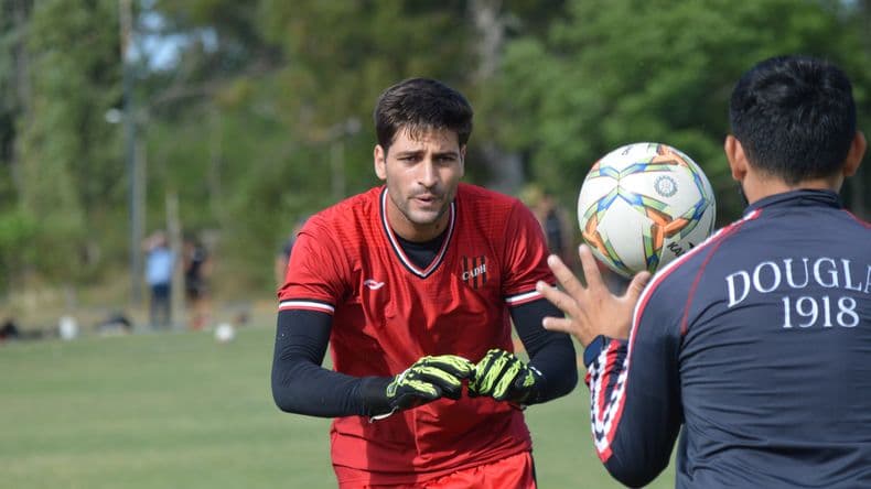 Facundo Perrone analizó el arranque de Douglas: confianza, trabajo y compromiso