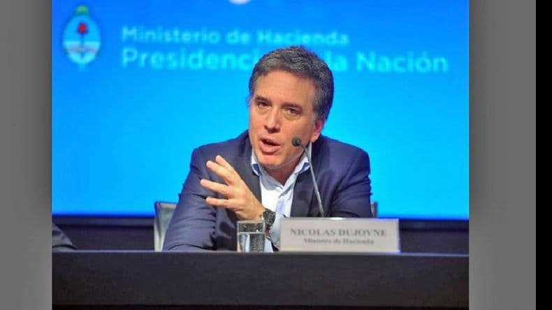 El Gobierno reclamó una rebaja en los combustibles
