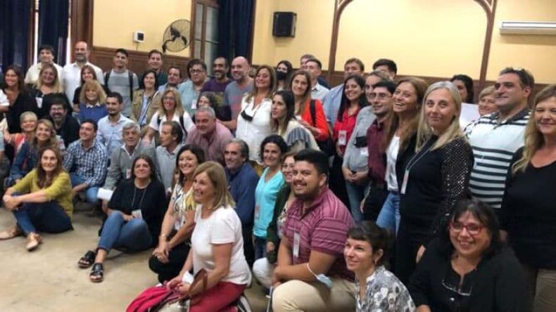 Los consejeros escolares radicales abogaron por nuevos desafíos